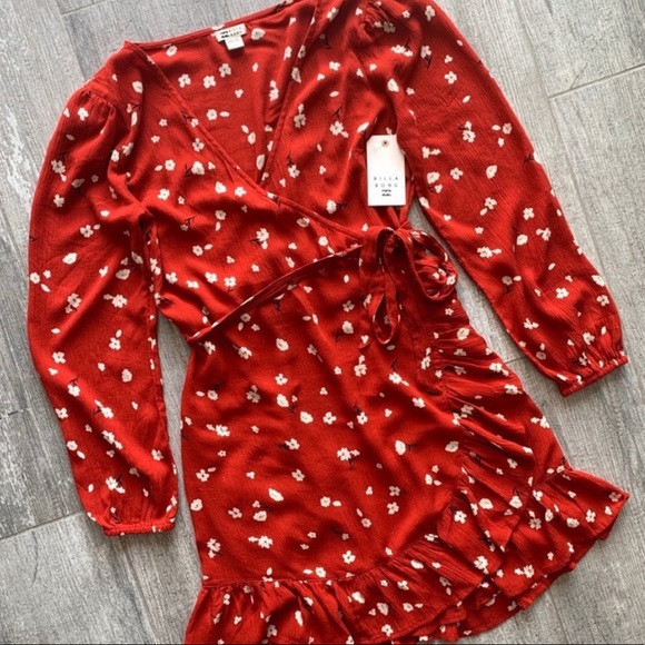 🔥🔥BILLABONG - LOVIN YOU LONG SLEEVE WRAP DRESS🔥🔥 - Picture 3 of 9